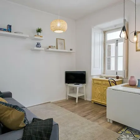 Charming Portuguese House In Graca * Lisboa