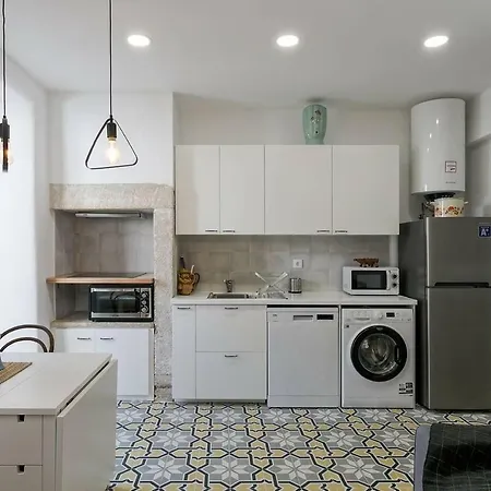 Charming Portuguese House In Graca Apartament *